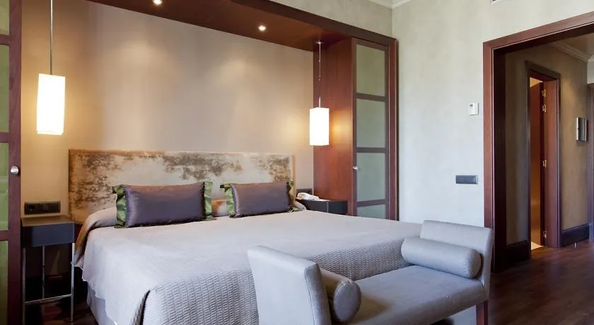 Hotel Barcelona Center 4*,